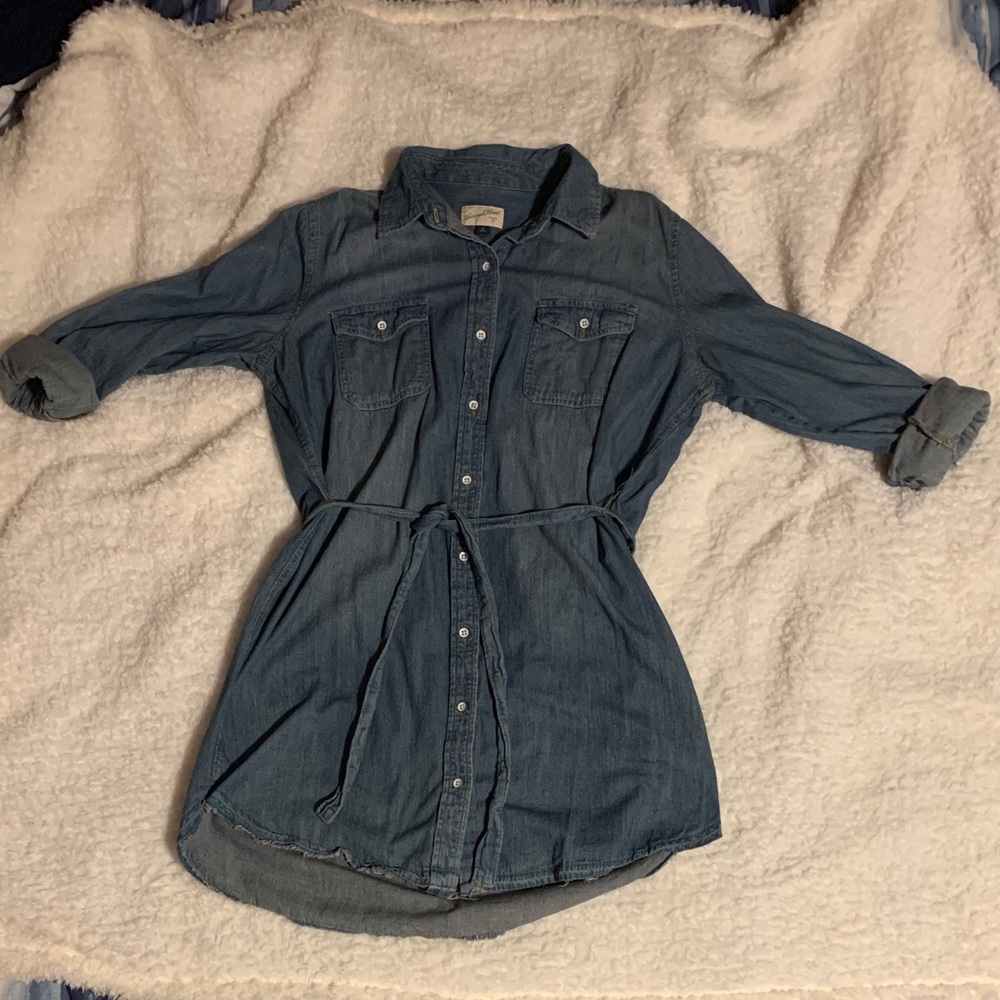 Universal Thread denim dress with raw hem mediu